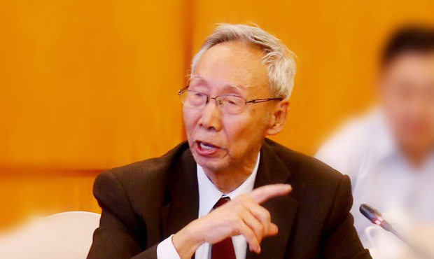 在交叉學科領域自由跨越的“大家”——訪中國科學院院 士倪嘉纘(深圳特區報)